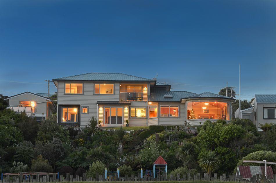 Breadalbane House Kaka Point Exterior photo