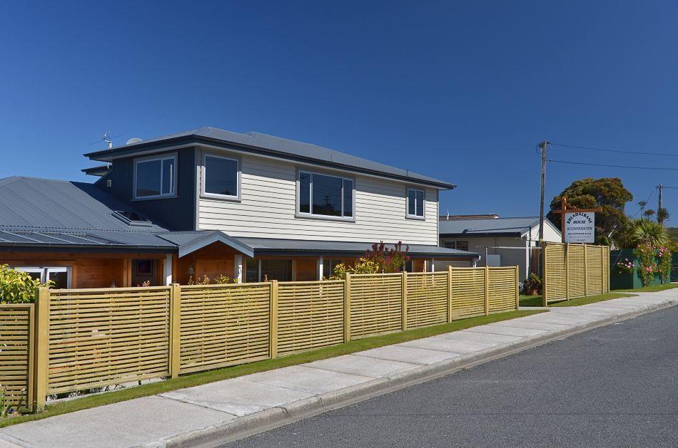 Breadalbane House Kaka Point Exterior photo